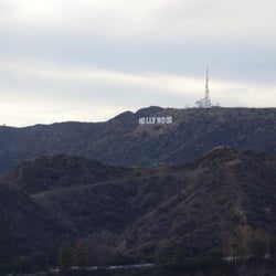 Samuel Oschin Planetarium logo