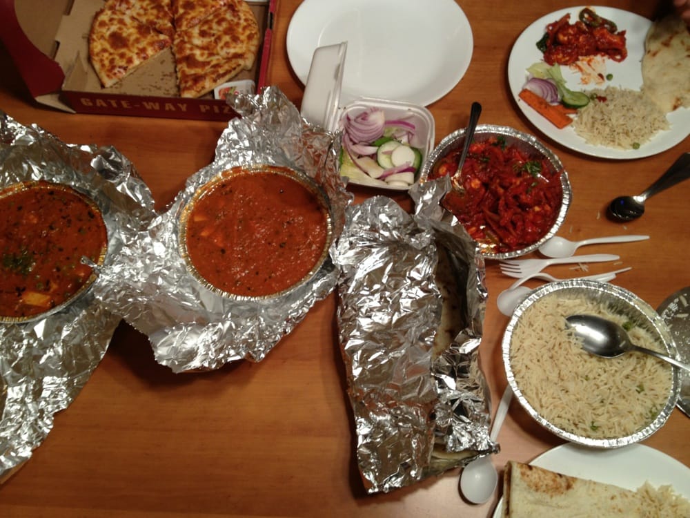 Gateway Pizza & Curry Indian 9183 148 Street Surrey, BC, Canada