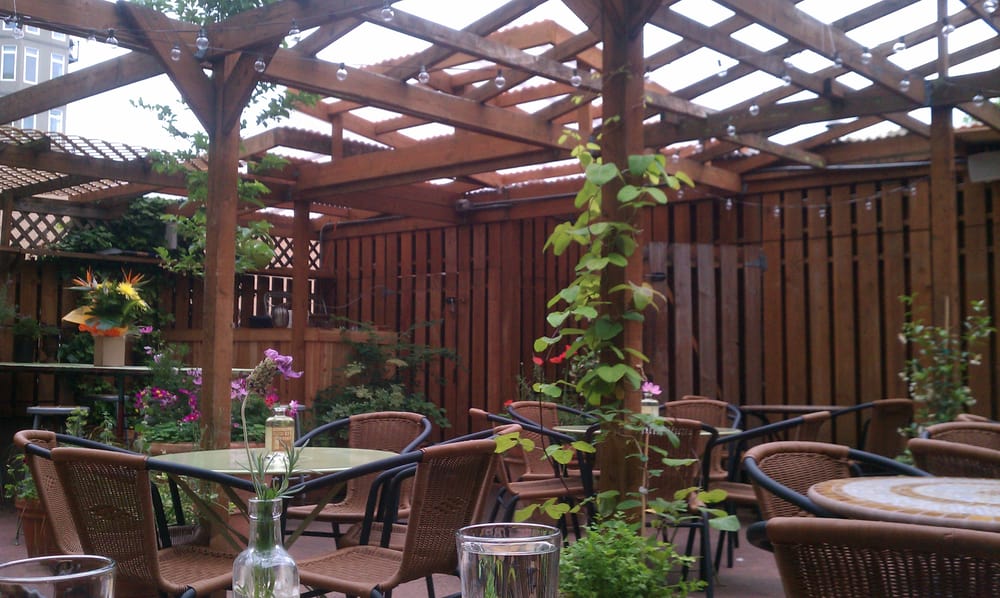 Seattle's Best Outdoor Bars