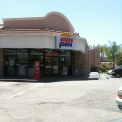 Guruanns Arco Station logo