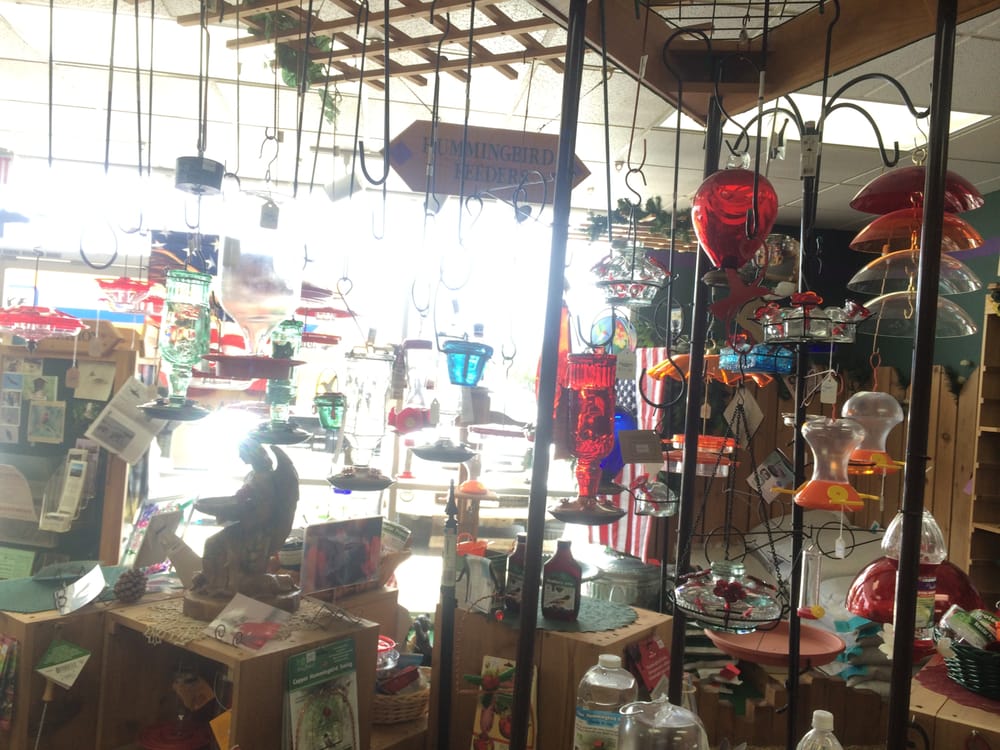 California Backyard Birds, Inc Pet Stores Encinitas Encinitas, CA