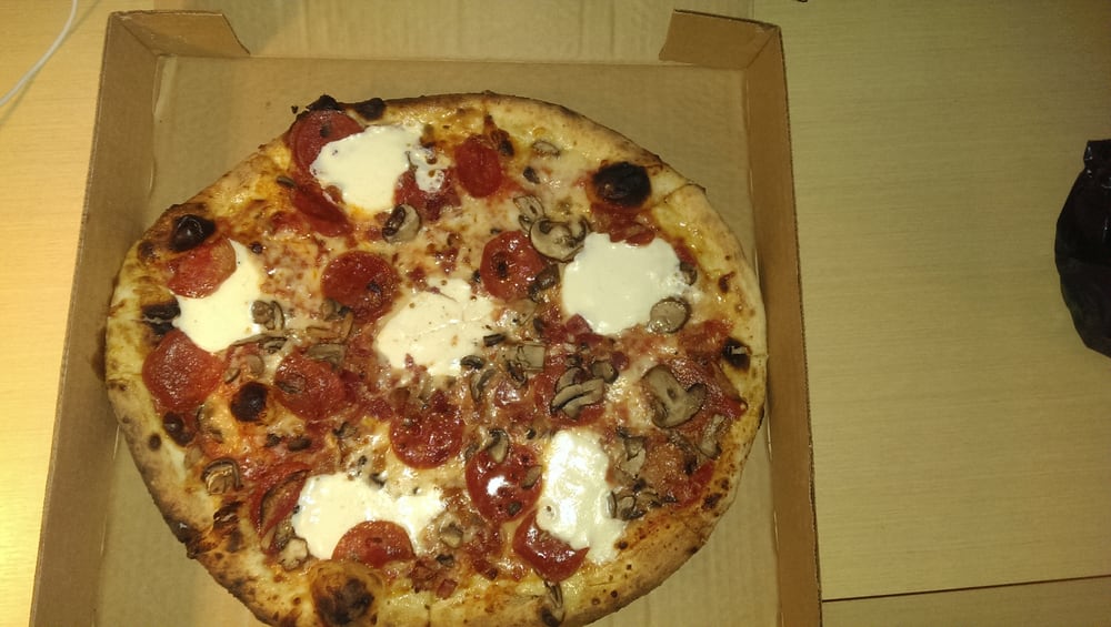 Earth and Stone Wood Fired Pizza 16 Photos Pizza 2600 Clinton Ave