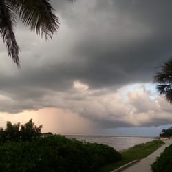 Manatee Island Bar & Grill - Fort Pierce, FL - Yelp