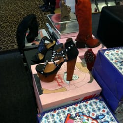 Atlanta Stores, Stores Design, Shoes Stores, Store Design, Retail Stores, Concept Stores
