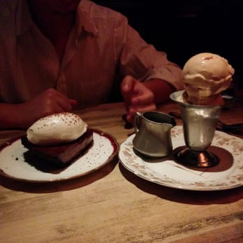 Bavette's Bar & Boeuf - Chicago, IL, United States. whiskey ice cream and chocolate cream pie