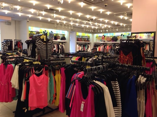Online clothing stores. Cliquers clothing store website