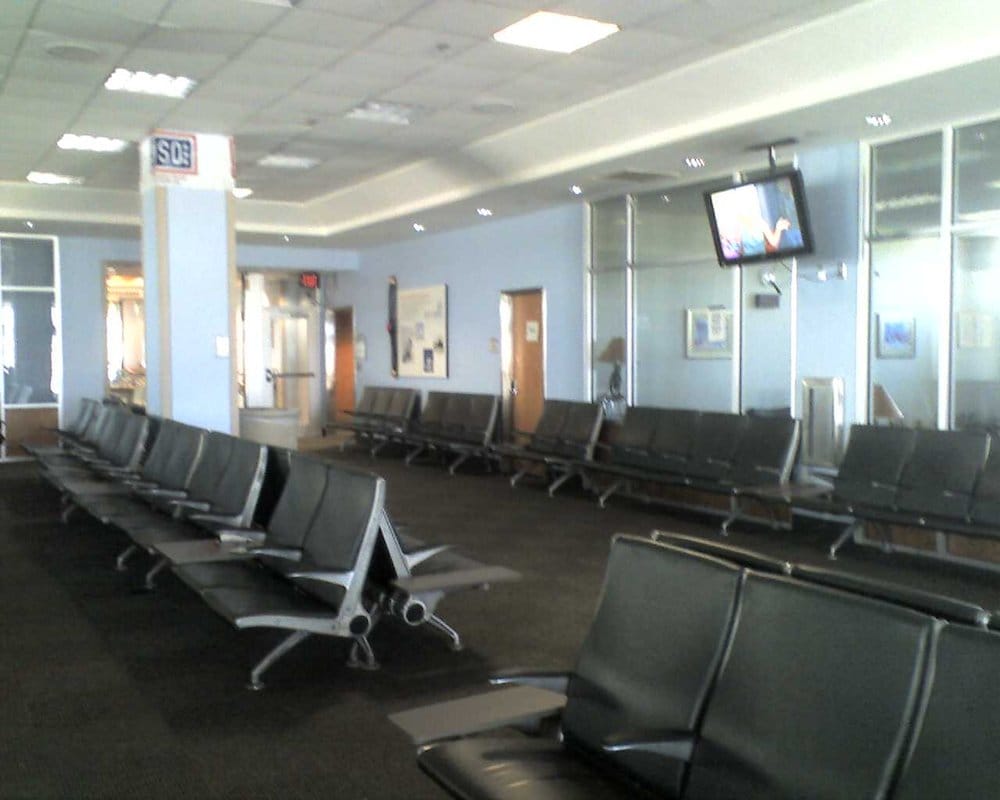 AMC Passenger Terminal Norfolk Airports Norfolk, VA Reviews