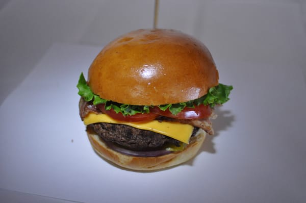 Capitales burgers : Des vrais Burgers 100% beouf Angus