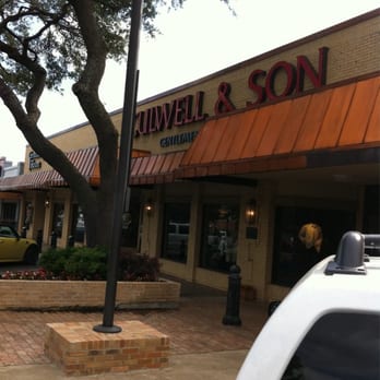 Dallas Clothing Stores in Dallas TX