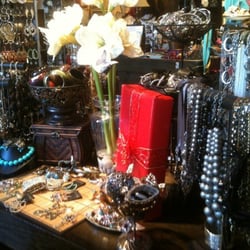 Francesca Collections logo