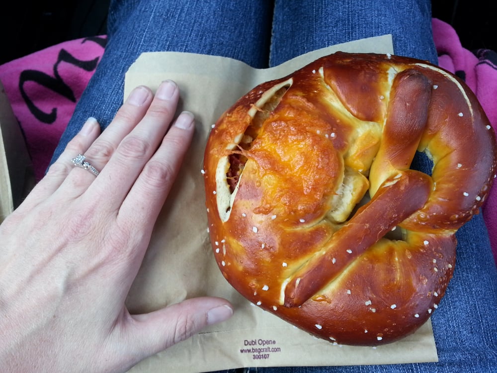 Gnarly Knots Pretzel Co. Pretzels Winfield, IL Reviews Photos