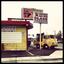 Latino's Auto Glass logo