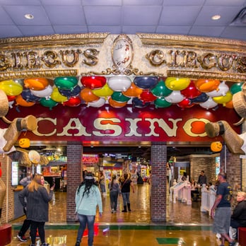 Circus Circus Reno - 370 Photos - Hotels - Downtown - Reno, NV