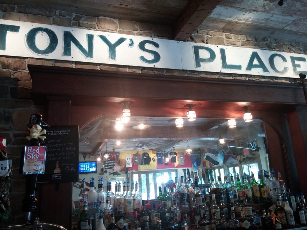 Reel Bar 13 Photos American (Traditional) PutinBay, OH