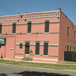 High Street Bar And Grill logo