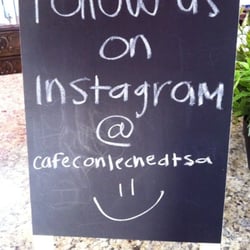 Cafe con Leche logo