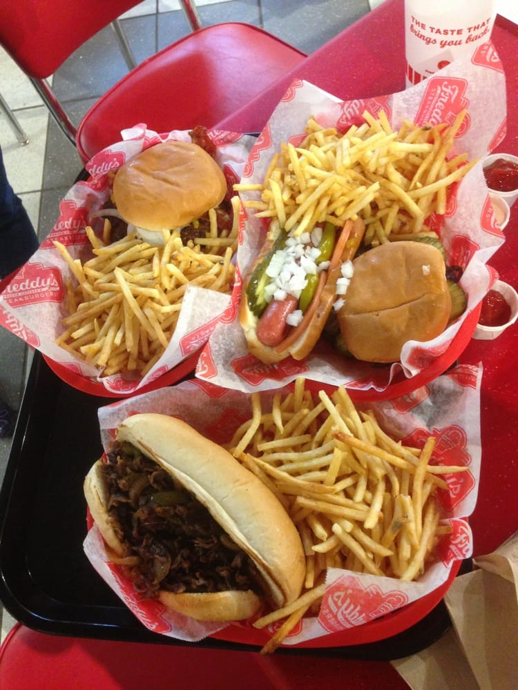 Freddy’s Frozen Custard & Steakburgers 98 Photos American
