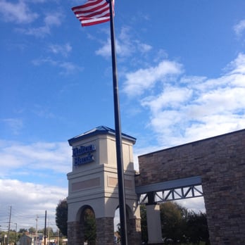 Fulton Bank - Banks & Credit Unions - 451 Granite Run Dr, Lancaster, PA