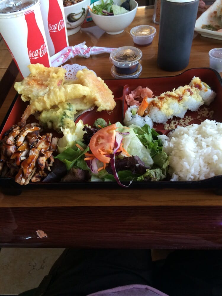 California Sushi & Teriyaki 5916 Del Amo Blvd Lakewood, CA