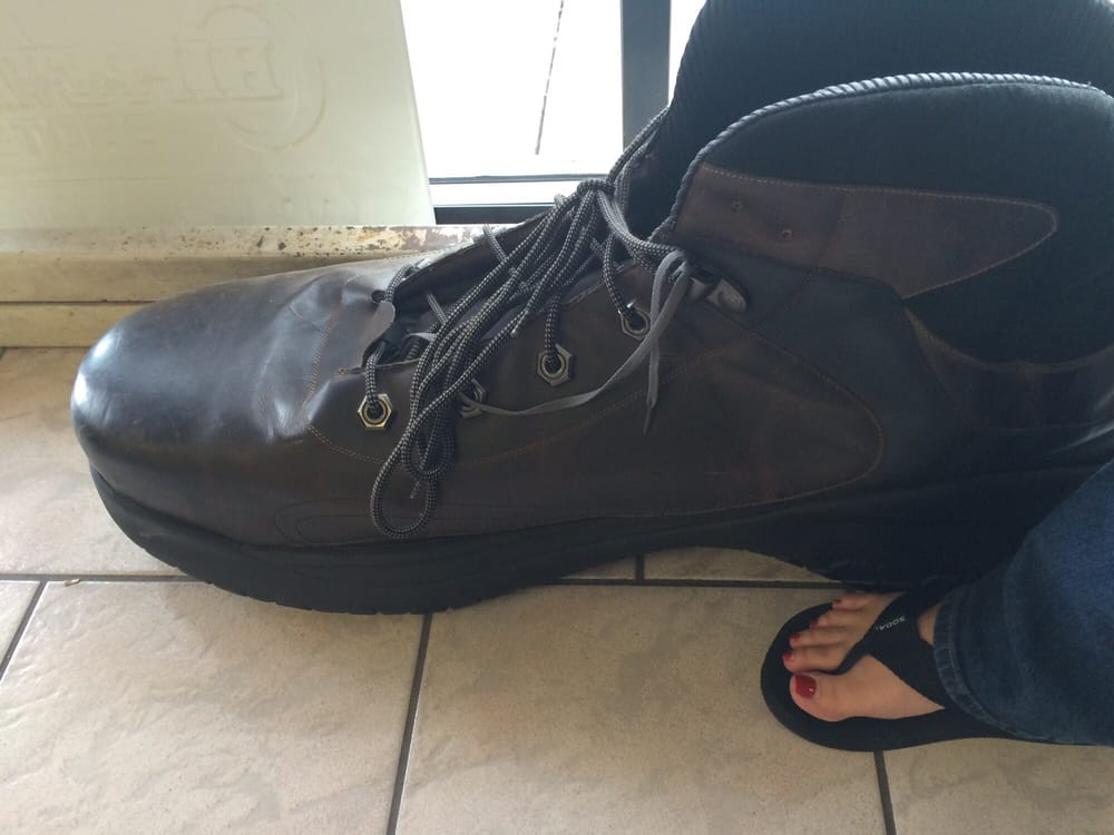 Boot World Leather Goods Kearny Mesa San Diego, CA Reviews