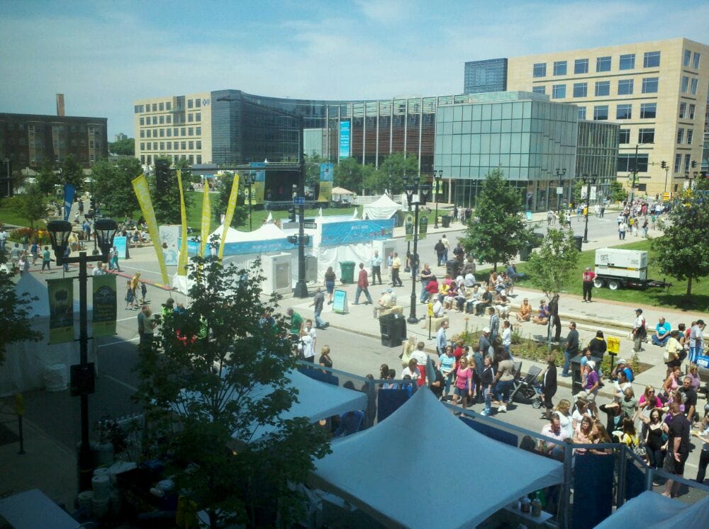 Des Moines Arts Festival Art Galleries Des Moines, IA Reviews