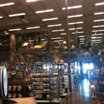 Bass Pro Shops - 133 Photos & 32 Reviews - Sports Wear - 1000 Bass Pro