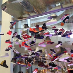 Shoe Palace - Inside shoe display - Las Vegas, NV, United States