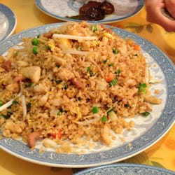 Dragon Gate Chinese Restaurant logo