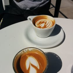 Huckleberry Roasters logo