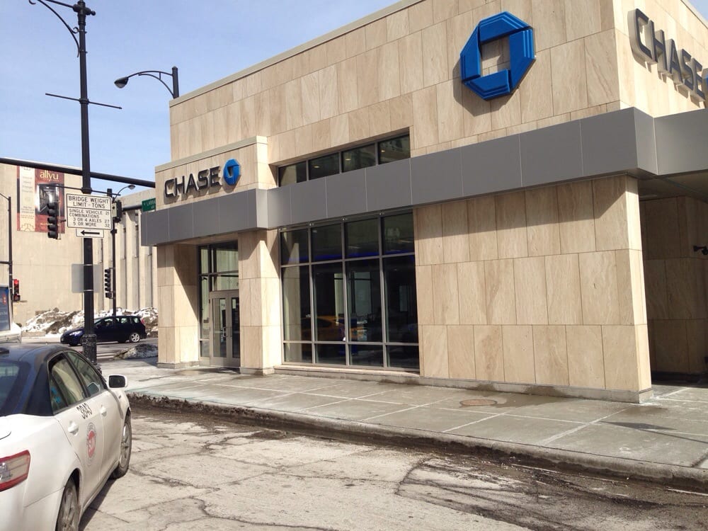Chase Bank Banks & Credit Unions Near North Side Chicago, IL