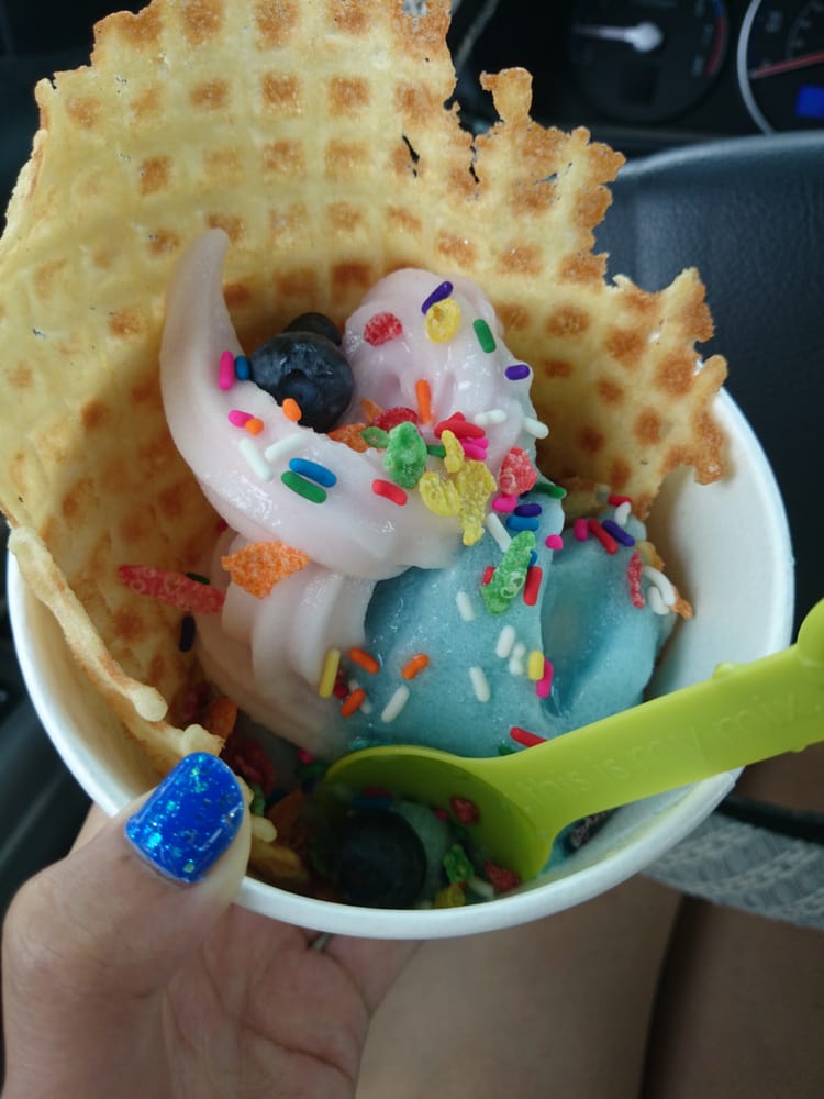 Menchie S Frozen Yogurt Angel Food Cake Menchie S Frozen Yogurt Angel Food Cake