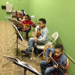 Ladera Music Academy logo