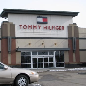 Sign-Up For Email Tommy Hilfiger is a prime lifestyle brand. Whether you are in Toronto or anywhere in the GTA, visit the Vaughan Mills location today and get awesome deals. Know someone who loves Tommy Hilfiger Outlet?