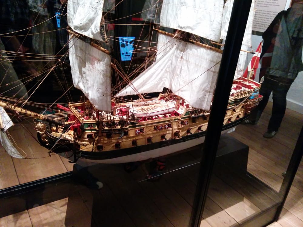 bryst billeder Orlogsmuseet Copenhagen bryst billeder Orlogsmuseet Copenhagen