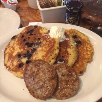 cracker barrel old country store american traditional cracker barrel old country store american traditional