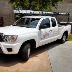 Radiant Window & Gutter Cleaning logo