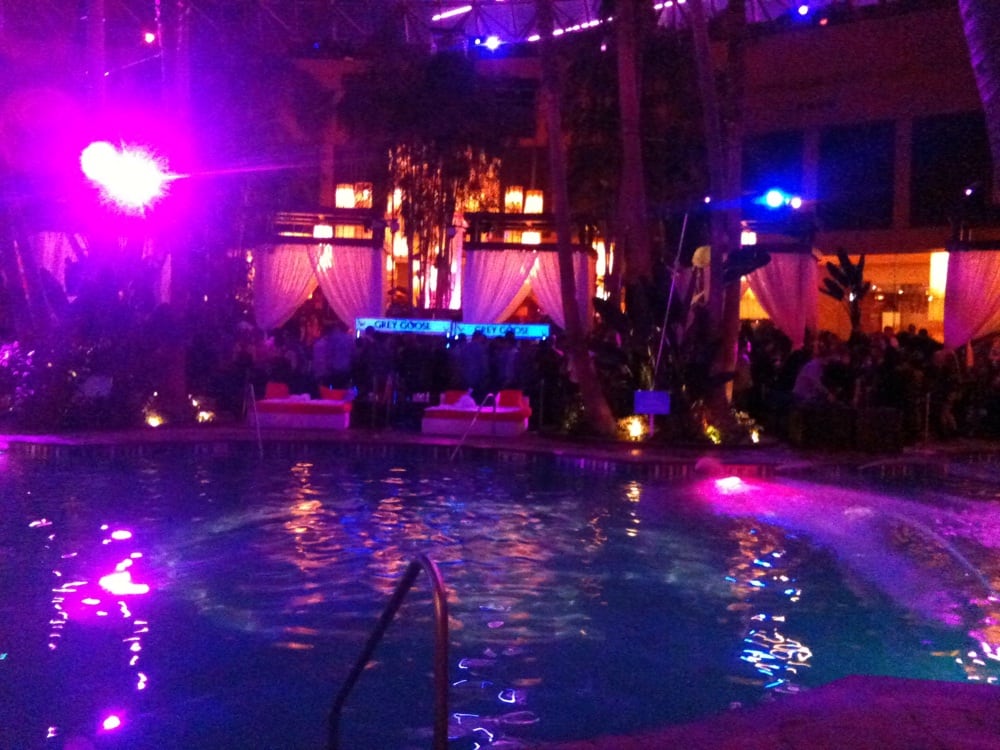 Harrahs casino atlantic city phone number