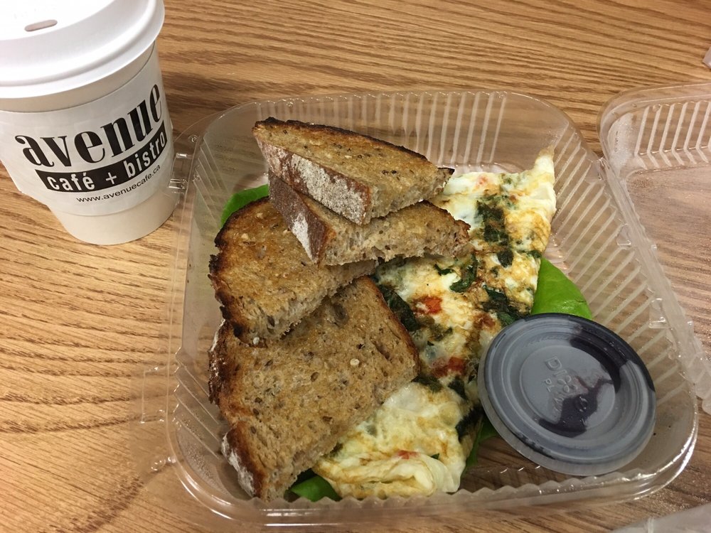 Avenue Café + Bistro