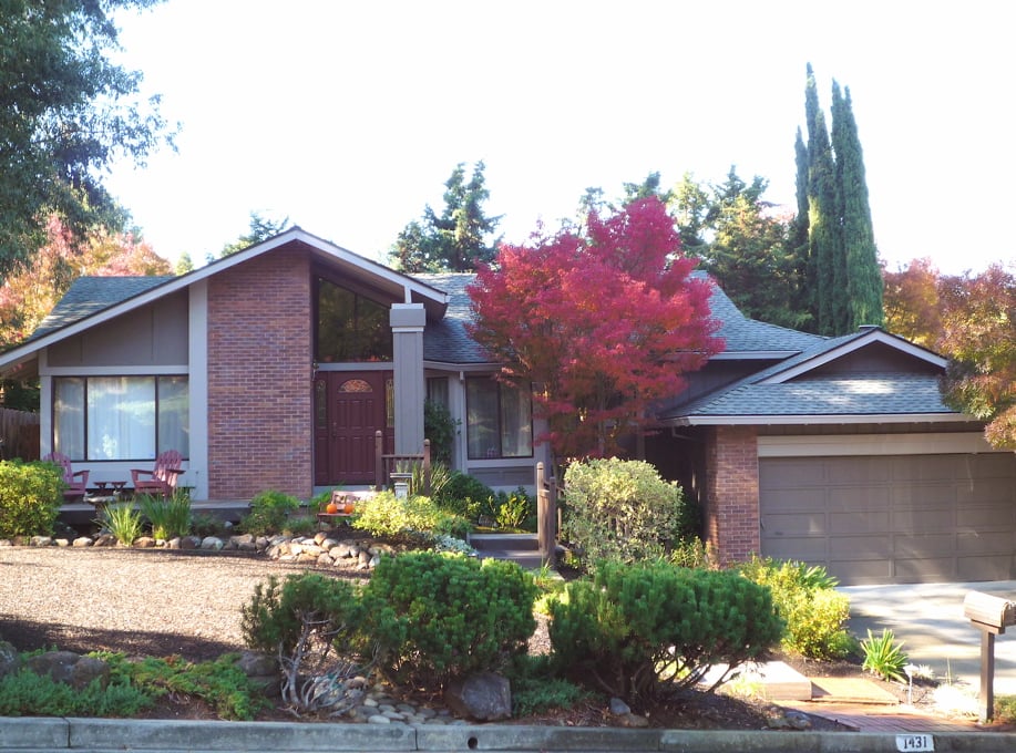 ... , CA, United States. Exterior Paint Colors to coordinate with brick ... , CA, United States. Exterior Paint Colors to coordinate with brick