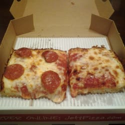 Jet's Pizza logo