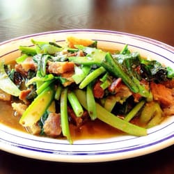 Nawa Thai Cuisine logo