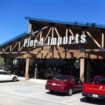 Search form Find Pier 1 Imports Outlet Locations * Store locations can change frequently. Please check directly with the retailer for a current list of locations before your visit. Florida. West Palm Beach, FL. Palm Beach Outlets Pier 1 Imports Outlet. Phone: ()