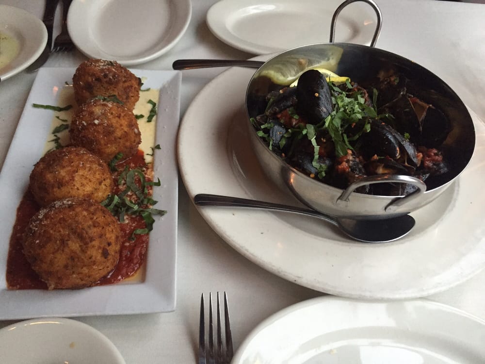 Tomatoes Italian Grille & Bar 21 Photos Italian 280 Rte 130