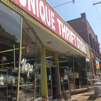 Nashville Pickles & Ice Cream maternity clothing store