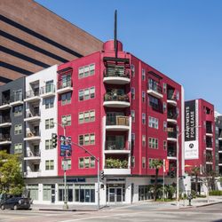 Top 10 Best Bad Credit Apartments In Los Angeles Ca Last Updated Avana On Wilshire Apartments