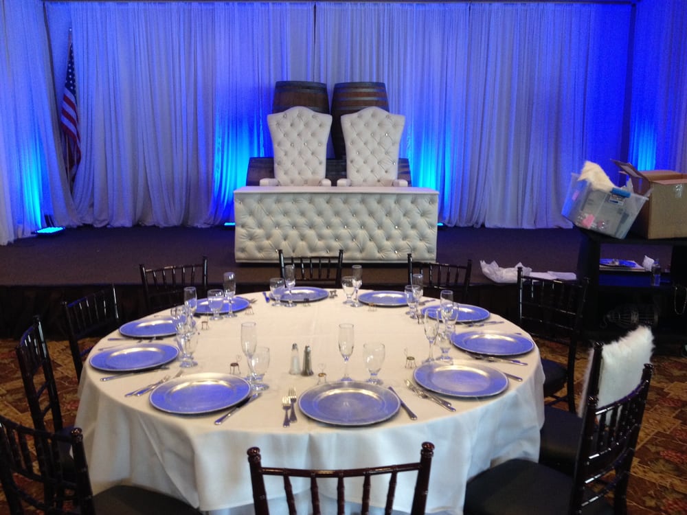 White Tufted Head Table And Throne His Her Chairs For Wedding Photo Of Star Event Productions Montebello Ca United States White Tufted Head