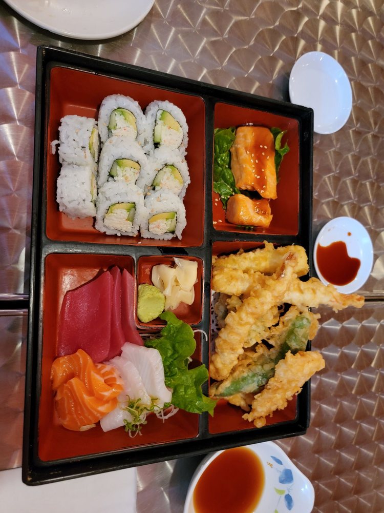 Hanabishi By Kyushu Ramen