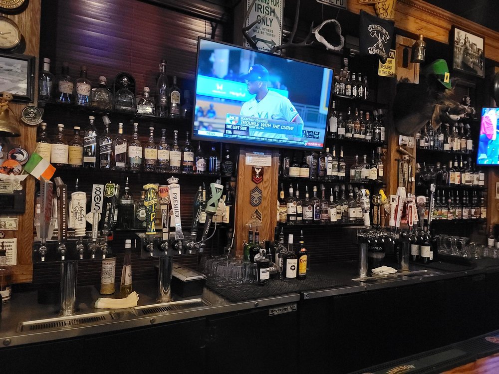 Groggs Traditional Irish Pub