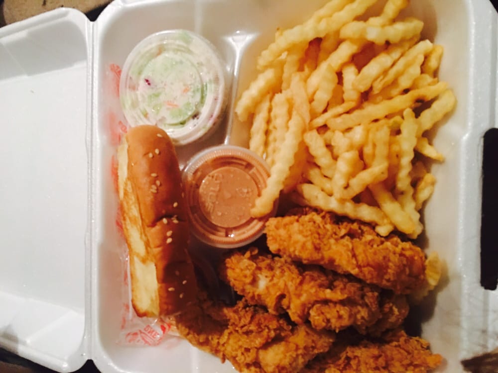 Raising Cane’s Chicken Fingers Chicken Wings 2761 Louisville Ave