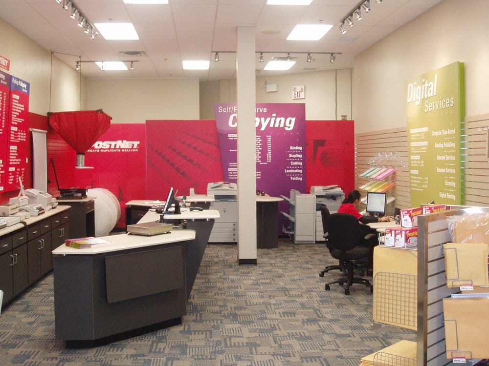 Couriers & Delivery Services 125 The Queensway, Etobicoke